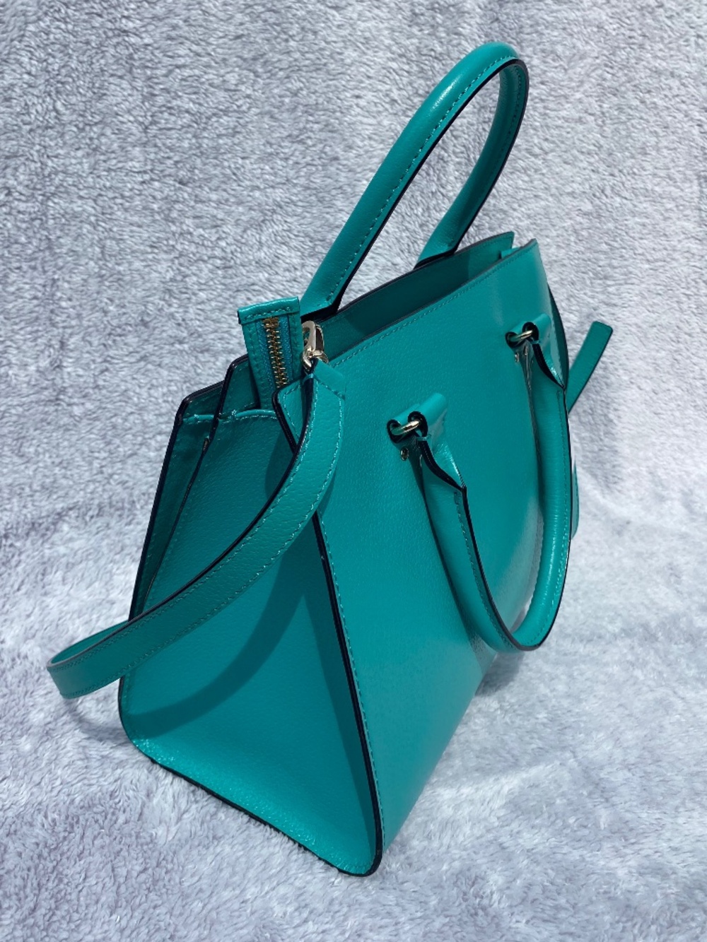 Kate Spade Satchel Leather Bag in bright Aquamarine color (NWT) - Picture 4 of 12